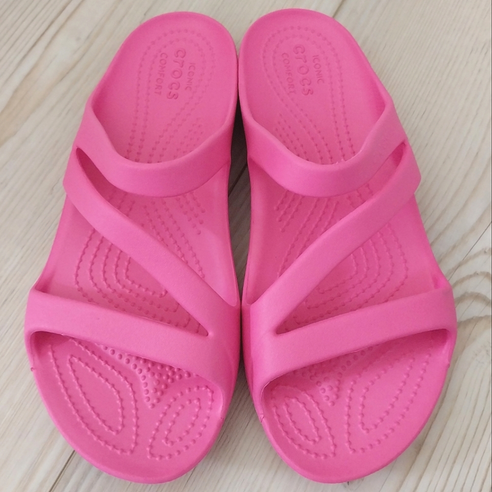 NWOB Crocs Kadee Sandals